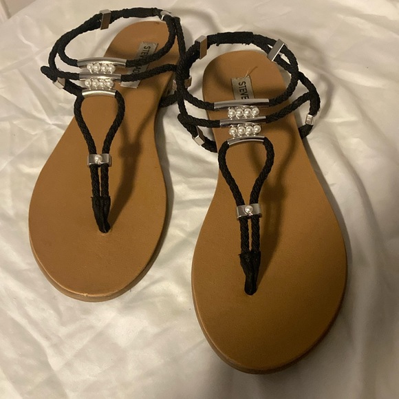 Steve Madden Sandals size 9 gently worn good condition - Picture 2 of 5